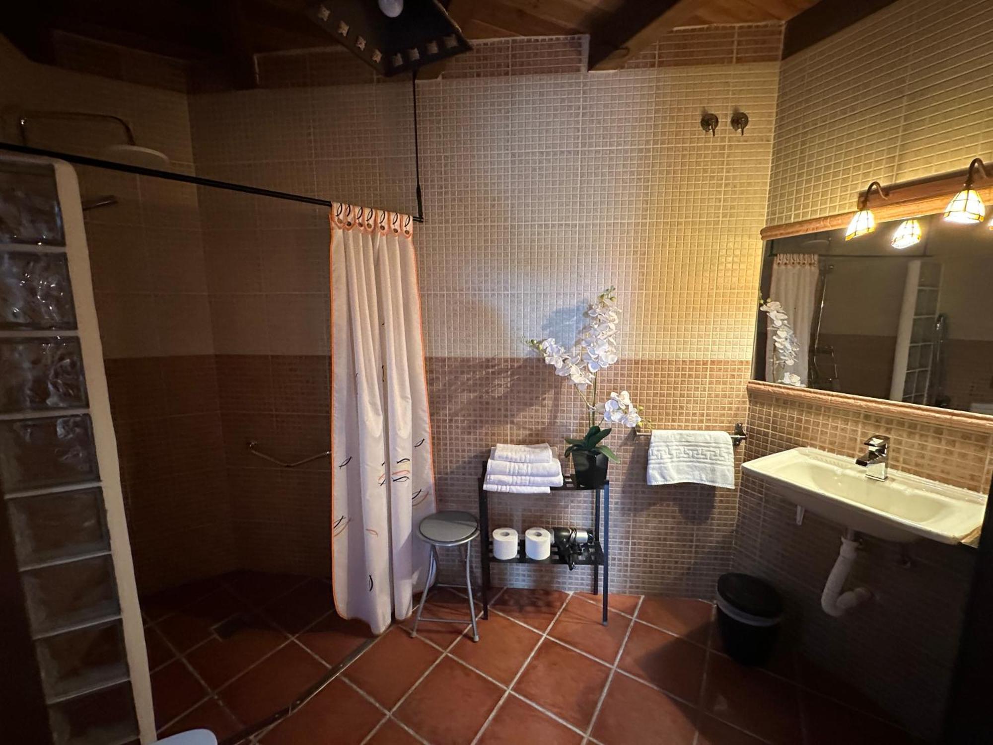 Hotel Rural La Covacha Losar De La Vera Esterno foto